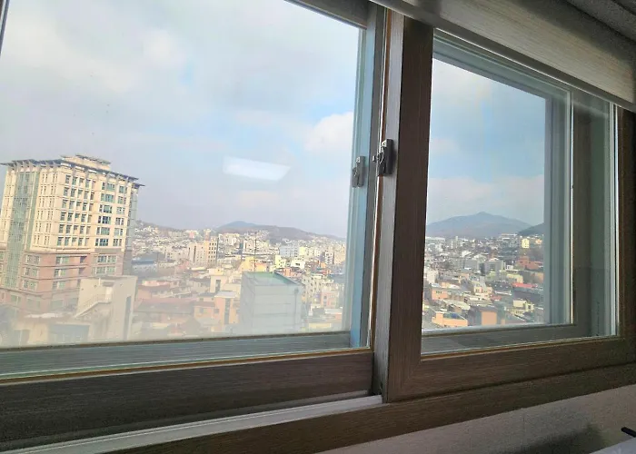 Gasthuis Hongdae, Sinchon Yeonhui House