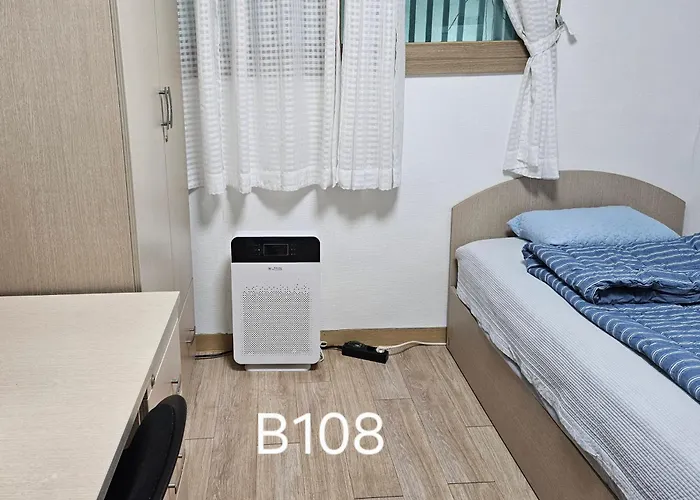 Hongdae, Sinchon Yeonhui House Seoel